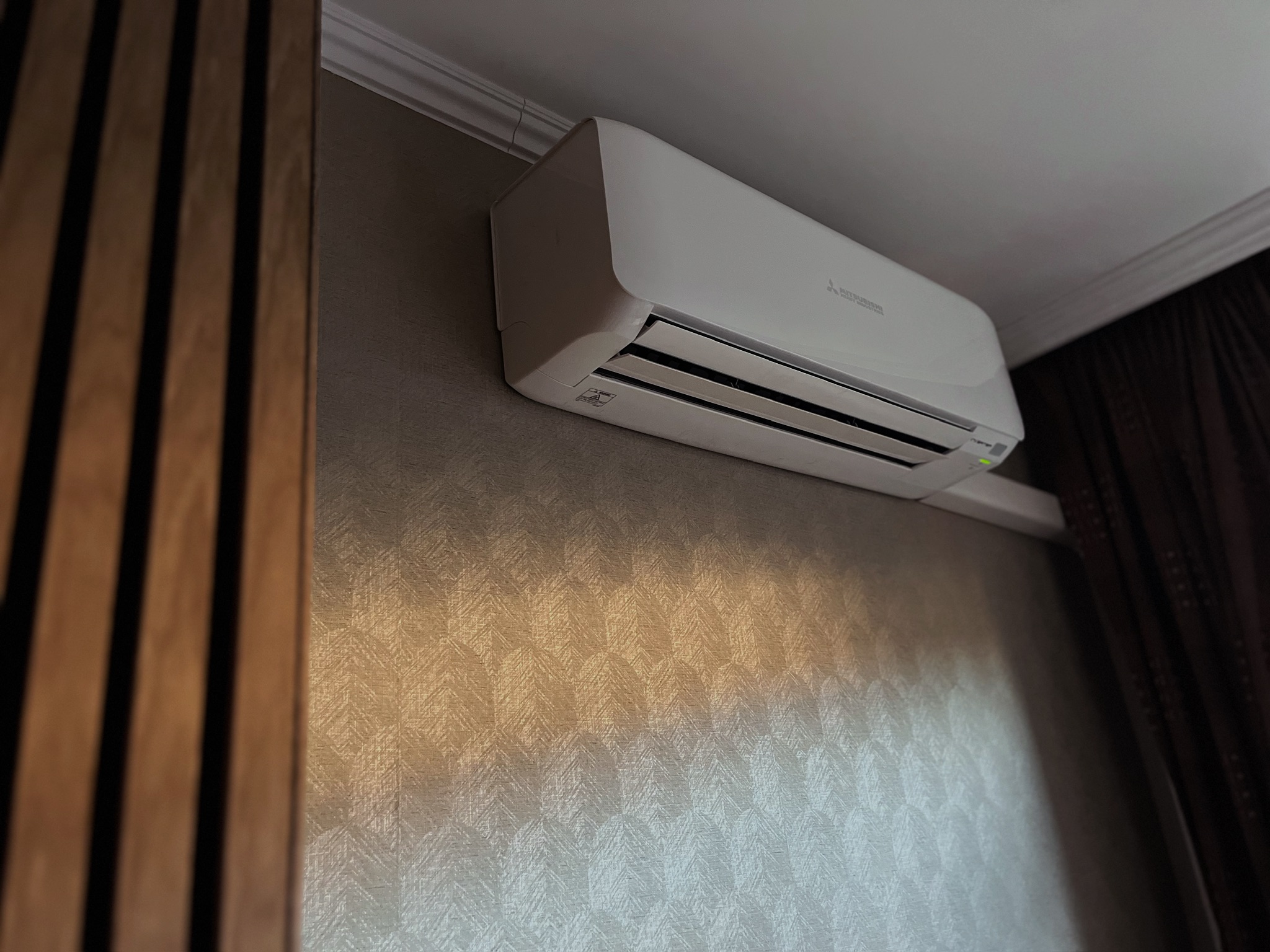 Mitsubishi Heavy binnenunit — wandmontage