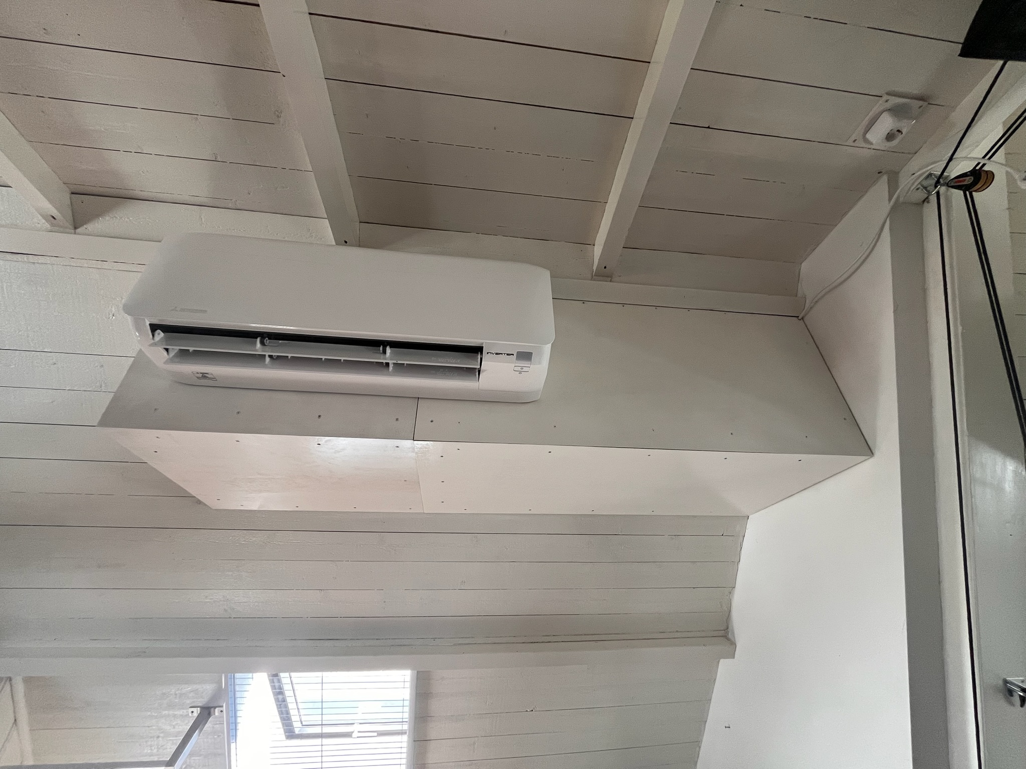 Mitsubishi Heavy binnenunit — zolderloft
