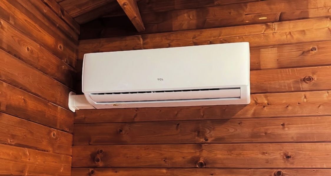 TCL binnenunit — strakke afwerking