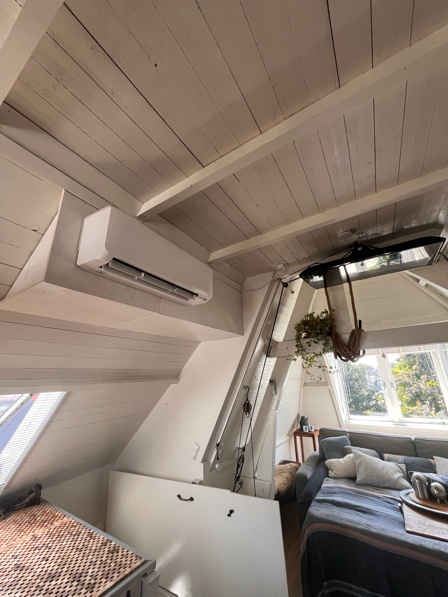 TCL binnenunit — zolderloft